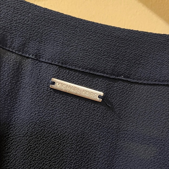 Elegant Navy Blue Women's Top - Picture 8 of 10